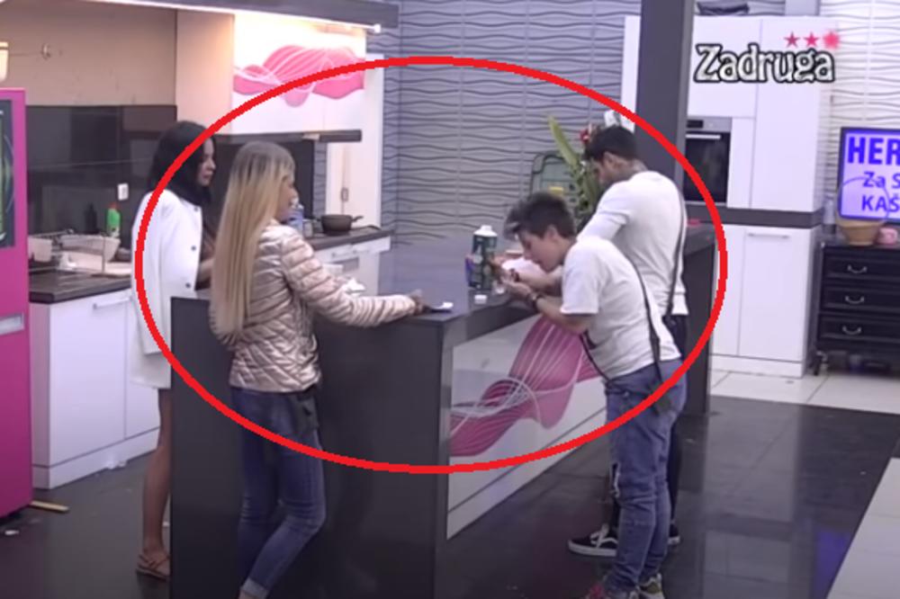 OVO NIKO NIJE OČEKIVAO! Matora muvala Mimu, ona se smeška: Ti se meni sviđaš!