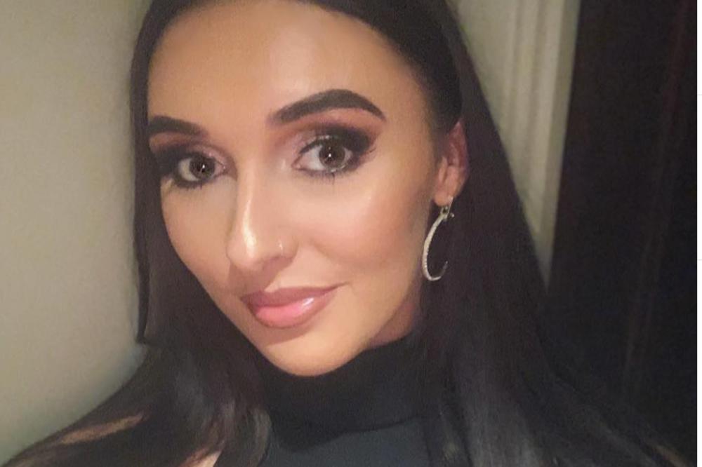 LEPA DEVOJKA PRONAĐENA JE MRTVA U KADI: Uzrok smrti je PRESTRAŠAN, roditelji nisu verovali KAD SU ČULI (FOTO)