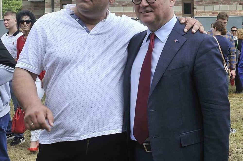 GORAN VESIĆ JE UPOZNAO GORANA VESIĆA: Podelili su zajedničku fotku, iz Obrenovca je stigla NIKAD JASNIJA PORUKA