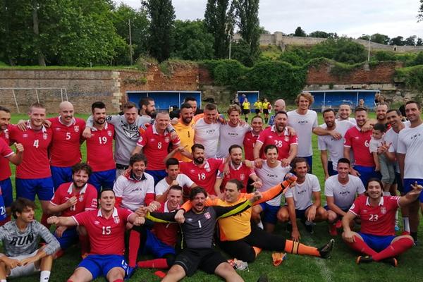 ZVEREV I DŽUMHUR DEMONSTRIRALI FUDBALSKO ZNANJE, TROICKI KAO VIDIĆ: Noletov tim slavio, Dimitrov se skidao!