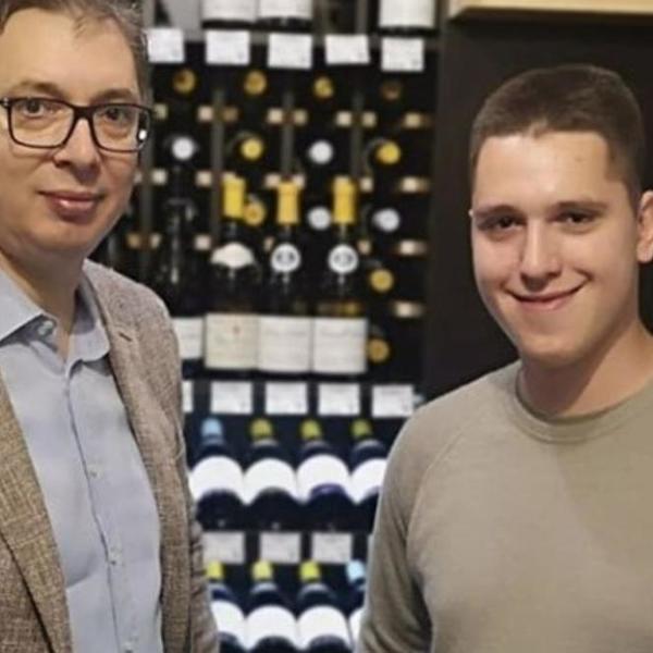 VUČIĆ ODGOVORIO NA VRLO VAŽNO PITANJE! Kako su ljudi znali gde sedi sin predsednika?