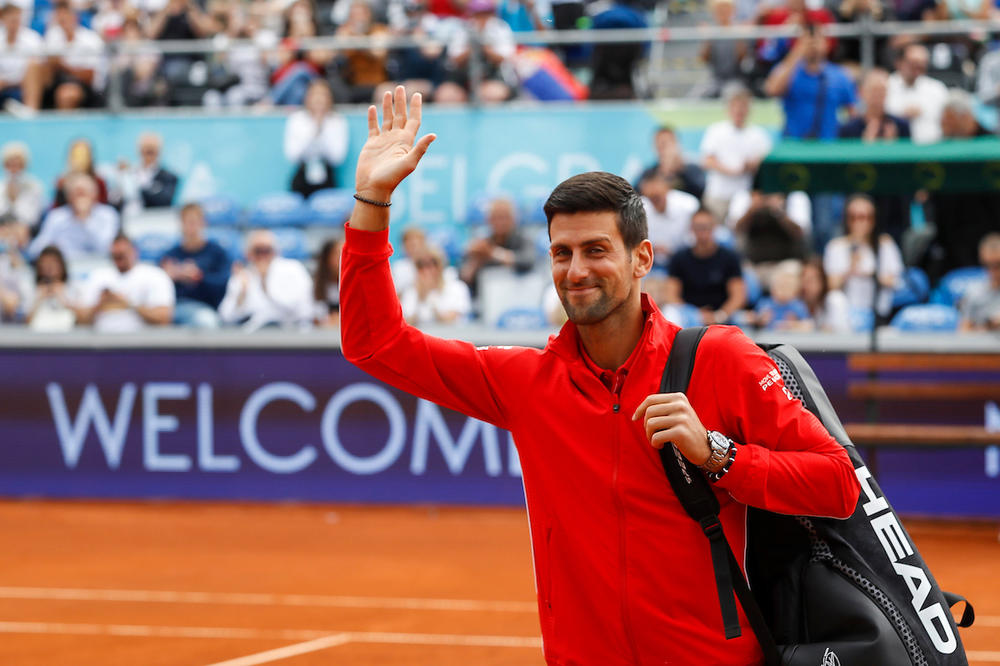 FILIP ME VEĆ 10 GODINA ZADIRKUJE: Ovo me dosta iscrpljuje, ali kada vidim svoju porodicu, nema ništa lepše od toga!
