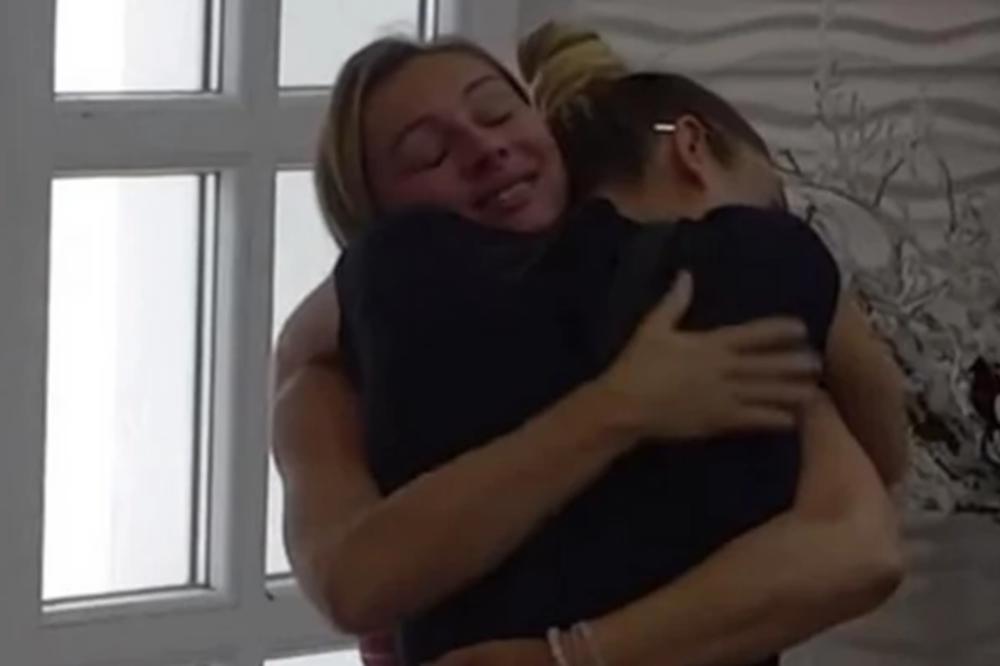 ANABELINE KOMŠIJE OTKRILE SVE O PEVAČICI! Izneli DETALJE koji će vas baciti u TRANS! Da li je moguće OVO?