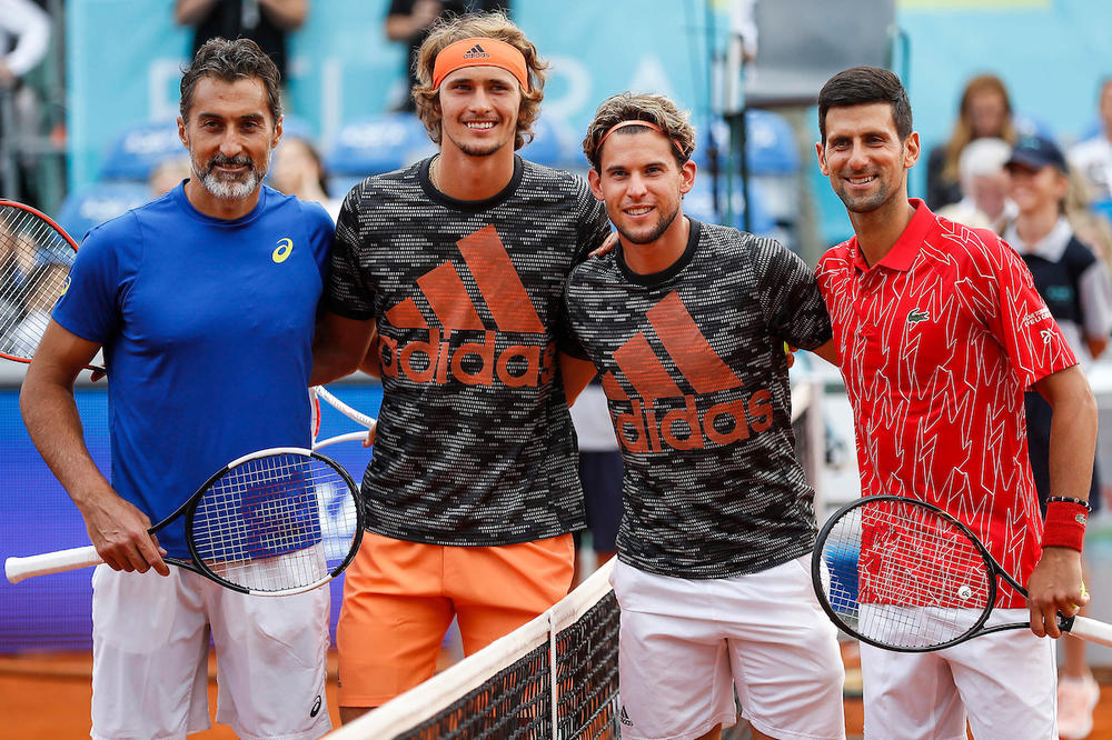 PLJUJU, A GLEDAJU! AMERIKANAC OPLEO PO ĐOKOVIĆEVOM TURNIRU U BEOGRADU: Ljudi se grle, nervozan sam od gužve!