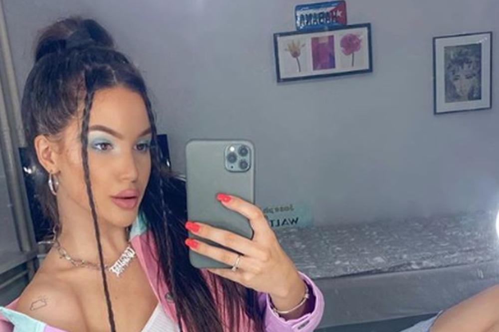 BALKAN IMA NAJSEKSI NAVIJAČICU: Posle njenih slika poželećete da idete na svaku utakmicu i promenite omiljeni klub!