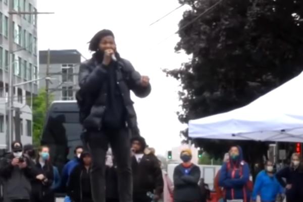 U SIJETLU PROGLASILI DRŽAVU BEZ POLICIJE: Demonstranti blokirali četvrt, Tramp im poručuje: Zauzeću grad!