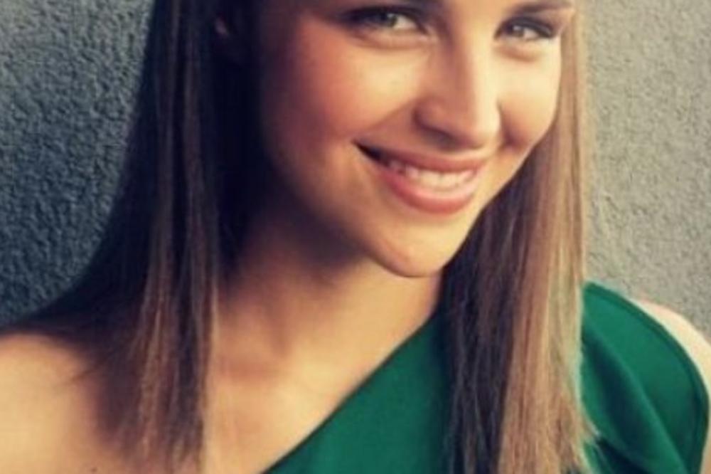 OMILJENA VODITELJKA I GLUMICA SE RAZVODI: Pročitajte poruke koje je poslala mužu, niko ne zna čemu ovakve reči