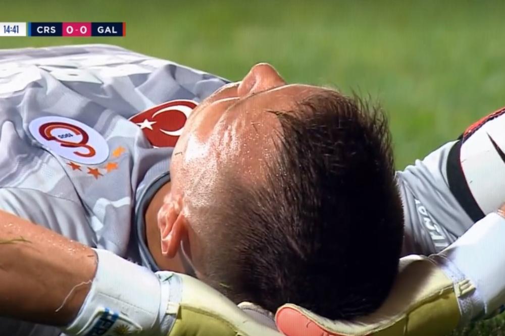STRAVIČNA POVREDA: Legendarni golman odbranio neodbranjivo, pa na dva mesta slomio nogu!