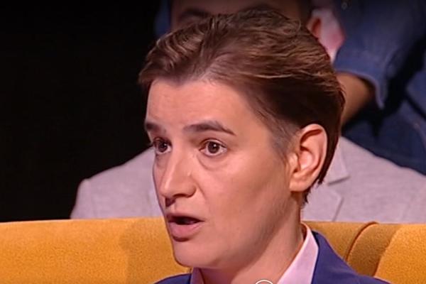 ANA BRNABIĆ U ĆIRILICI OTVORENO O KORONA VIRUSU: Pomenula i izbore, cela Srbija sluša njene reči