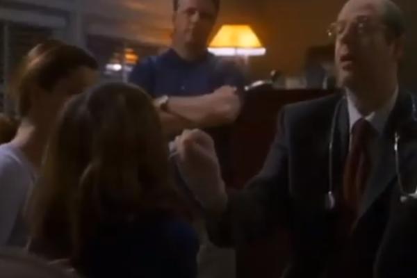 OVO JEDNOSTAVNO NIJE MOGUĆE: Kako je ova serija iz 2003. godine predvidela SVE?