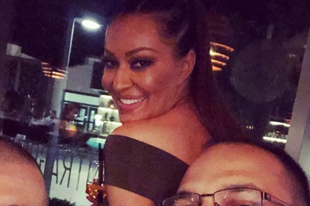 ON JE CECIN BRAT KOJI JE BIO U VEZI SA MNOGIM POZNATIM DAMAMA: Pogledajte crte lica, veći zavodnik od Veljka!