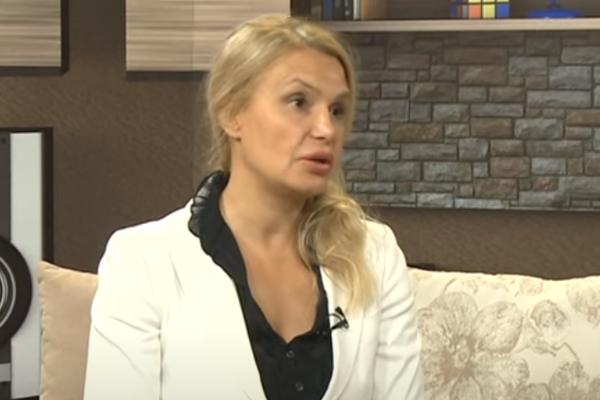 VOLJENI NE UMIRU DOK ŽIVE ONI KOJI IH SE SEĆAJU! Prijatelji se opraštaju od doktorke VIOLETE POTRESNIM REČIMA