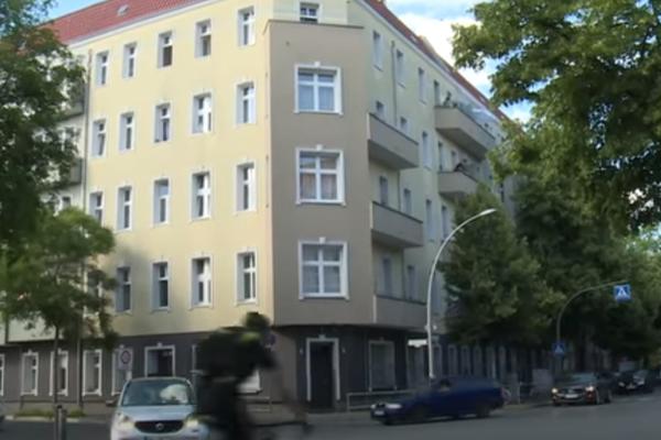 OVA ZGRADA JE CELA POD KARANTINOM: Čekajte da čujete razlog za to i ko se sve nalazi u stanovima! (FOTO)