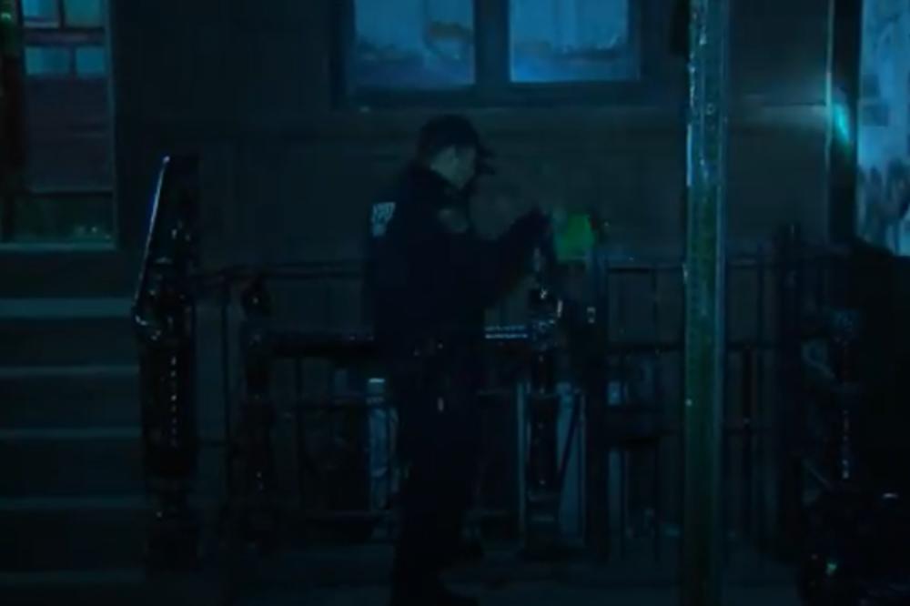 ČISTIO JE STAN POKOJNE MAJKE A U ZAMRZIVAČU PRONAŠAO LEŠ! Prava istina o svemu ga je dotukla za ceo život!