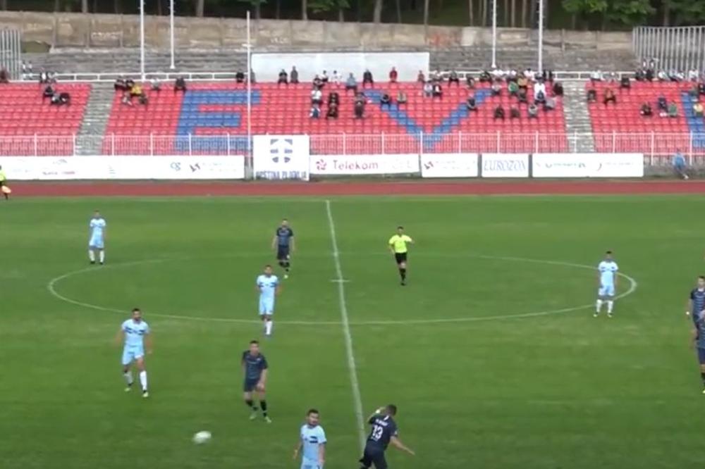 URNEBESNE SCENE U PLJEVLJIMA: Sudija odbio da svira početak derbija, jer je na tribinama bilo više od 200 ljudi!