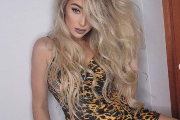 PROVOKACIJA NA VRHUNCU! MAJA BEROVIĆ POTPUNO GOLA: Fotka napravila pometnju, NE SKIDA SE POGLED SA INTIMNIH DELOVA!