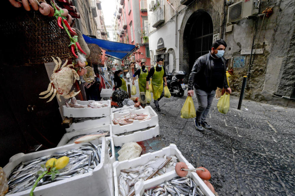 PANDEMIJA UTICALA NA KUPOVNU MOĆ ITALIJANA: Morali da se odreknu OVIH namirnica!