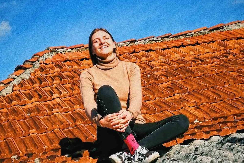 Sve popularnija mlada pesnikinja RADMILA PETROVIĆ održaće promociju svoje nove knjige u KC Gradu 25. juna