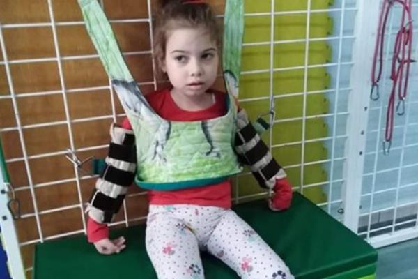 NATAŠA NE MOŽE NI DA SEDI NI DA USTANE: Ne može čak ni da ZAMOLI ZA POMOĆ, mnogo smo joj potrebni (FOTO)