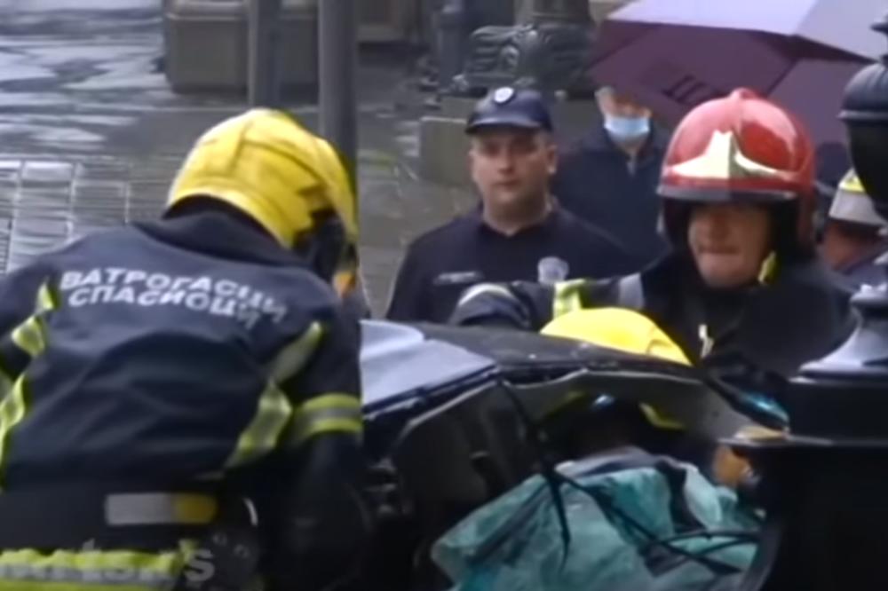 VATROGASCI SU MORALI DA SEKU KOLA DA IZVLAČE LJUDE: Scene iz Nemanjine su HORORIČNE, SVUDA JE SRČA (VIDEO)