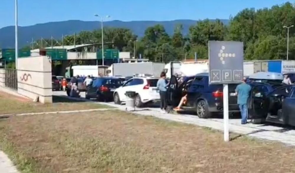 Srpskoj porodici oduzet automobil u Grčkoj: Zbog stvari koju mnogi smatraju "normalnom", 6 meseci neće videti auto