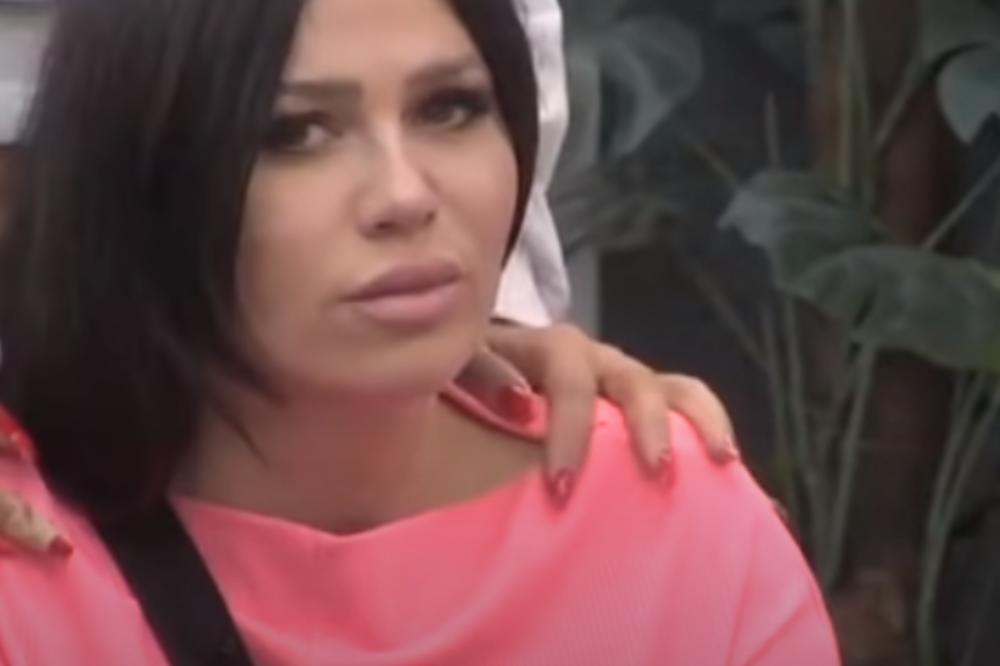 STANIJA I KRISTIJAN U KREVETU! ZAGRLIO JE I NE PUŠTA: Ma kakva svađa, SVE PUCALO OD LJUBAVI (VIDEO)