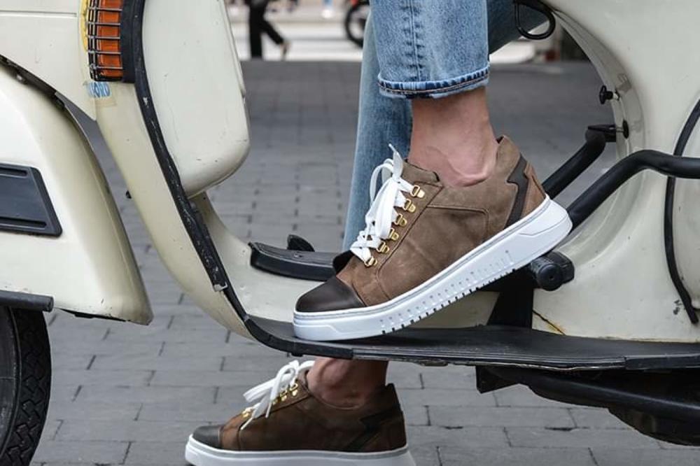 OBUĆA SVAKOG MUŠKARCA OGLEDALO JE NJEGOVOG STILA: Pronađite savršen model za vas po neverovatno pristupačnim cenama