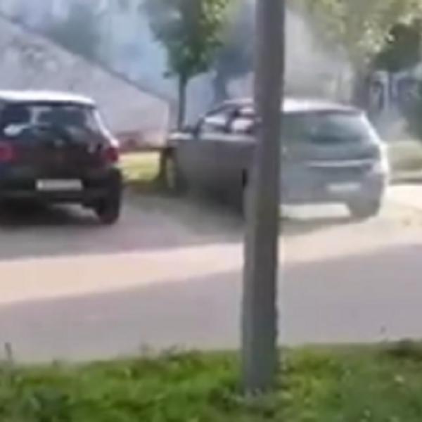 BRUTALNA TUČA GROBARA I BBB U VUKOVARU: Sevale motke, palice i baklje! Navijači obliveni krvlju ležali na podu!