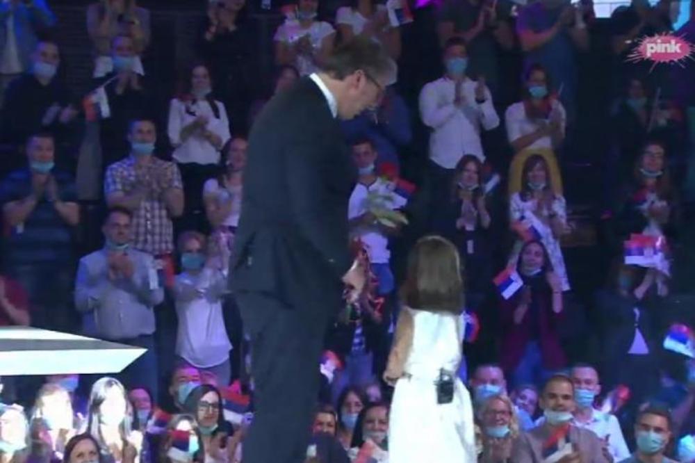 OVAJ GEST JE IZNENADIO PREDSEDNIKA: Ušao u studio i nije ni slutio ko će ga dočekati, a onda...