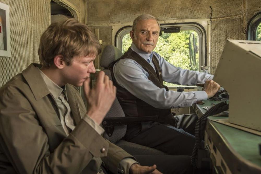 MOŽDA BAŠ OVOG PUTA USPE? Diskretno borbeni melanholici u filmovima Miloša Radovića