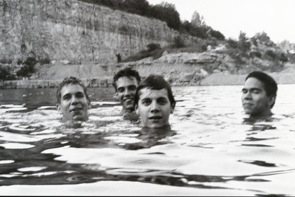 ČOVEK SENKA PREPORUČUJE: Ovo je pet albuma koje bi trebalo da preslušate danas (VIDEO)