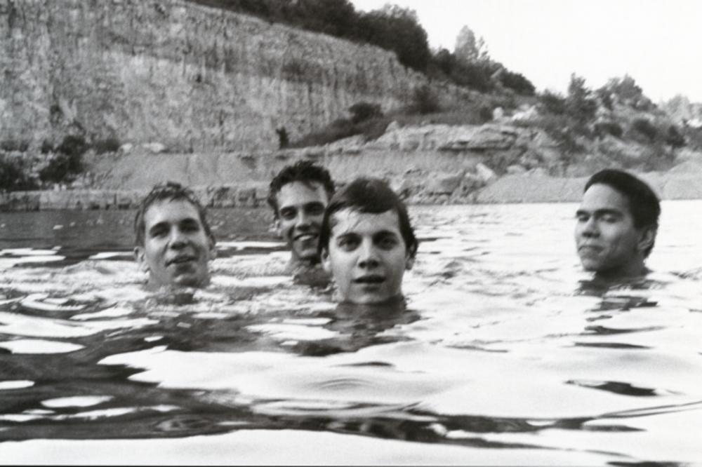 ČOVEK SENKA PREPORUČUJE: Ovo je pet albuma koje bi trebalo da preslušate danas (VIDEO)