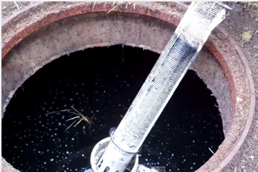 JEZIVO I UŽASNO! DETE (2) UPALO U SEPTIČKU JAMU: Lekari mu se trenutno bore za život!