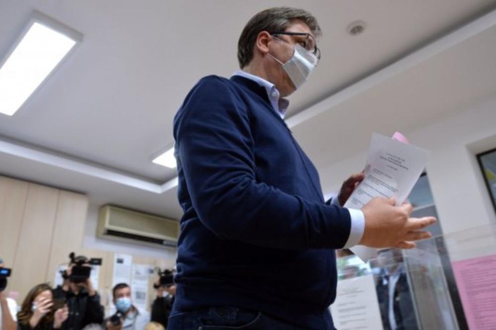 VUČIĆ POSLE GLASANJA: Iako su plašili narod, redovi su svuda po biralištima!