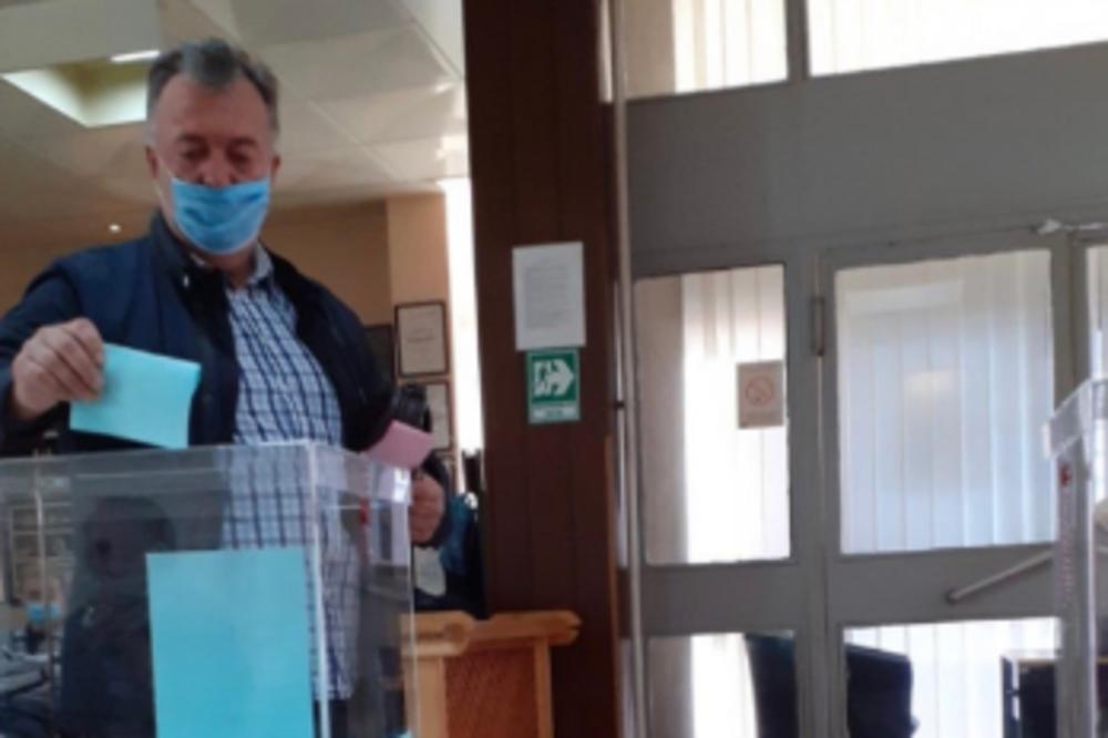 JUTKA JE PUK'O U BRUSU! Narod je rekao svoje!