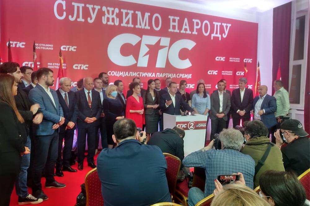 U SPS SE TRADICIONALNO NIJE ŠTEDELO: Ovakva je bila atmosfera kod socijalista!