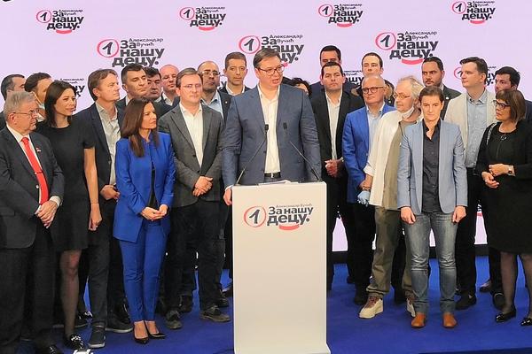 PENZIONISAO JE I PARTIJE I LIDERE! Karić progovorio o pobedi SNS, a onda je počeo o Aleksandru Vučiću!