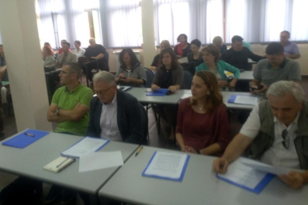 Ljudi u Srbiji završe fakultete, dobiju diplome, a onda otkrijete da su ostali nepismeni