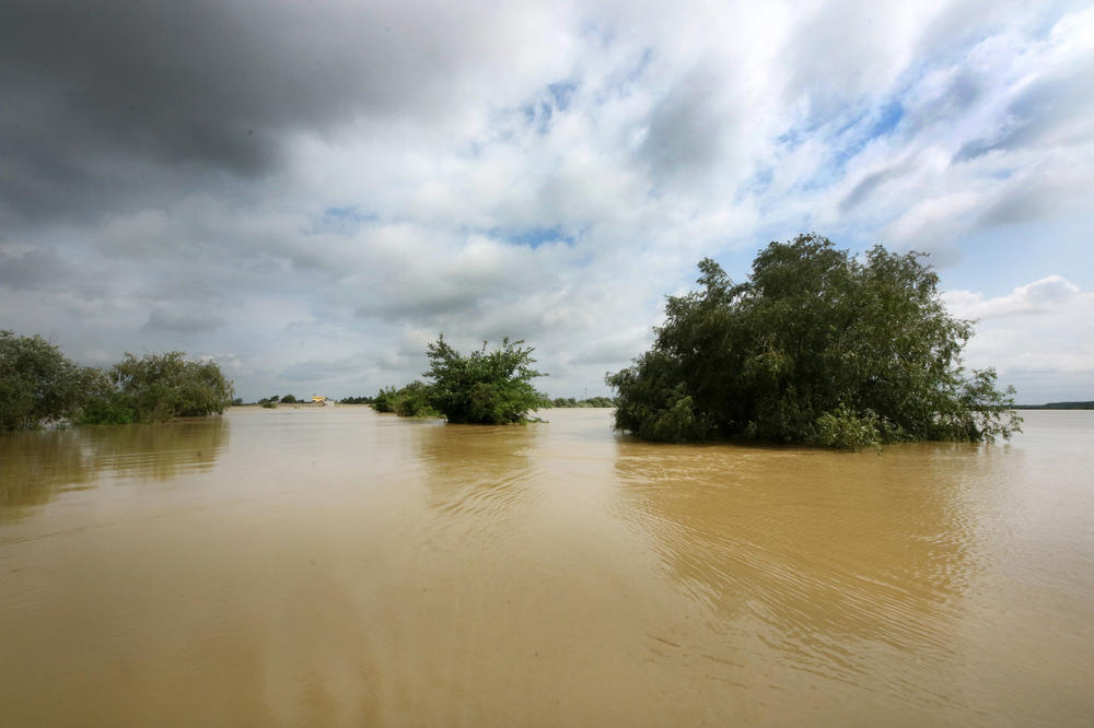 U poplavama u Italiji nestalo 11 osoba, jedna poginula