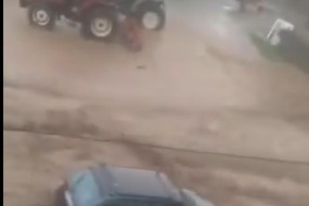 TRAKTORI STOJE, A ON IDE KAO ČAMAC! Najjača scena ikada, a ovaj auto dokazao je da je neuništiv! (VIDEO)