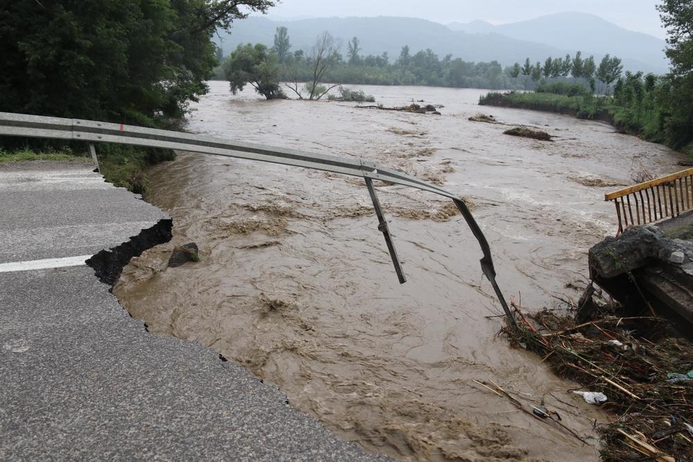 VLADA SRBIJE SUTRA PROGLAŠAVANJE STANJE ELEMENTARNE NEPOGODE! Samo nam je ovo još trebalo...