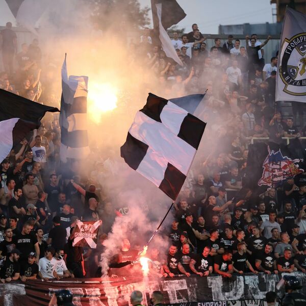 GROBARI TERAJU UPRAVU: Navijači Partizana udarili po čelnim ljudima kluba!