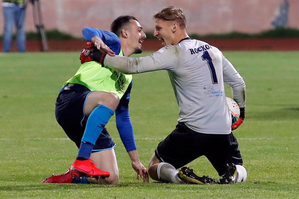 ODE ROCKOV IZ VOŠE: Obeštećenje i nije neko!