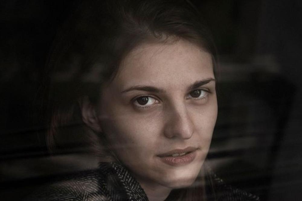 Otkazana promocija zbirke pesama Radmile Petrović koja je trebalo da se održi večeras (25.6.)