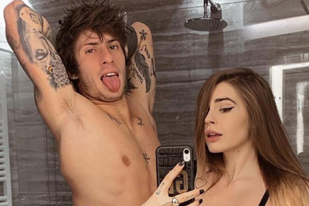 HTELA GA JE ZVEZDA, A SAD JE DOBIO OTKAZ U KLUBU: Razlog su bezobrazne i lascivne fotke koje ima sa devojkom!