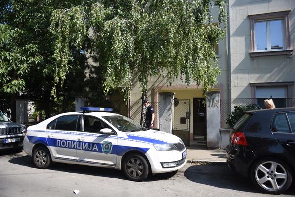 PRONAĐENO BEŽIVOTNO TELO NA SENJAKU!