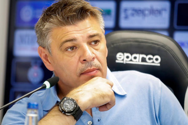 SAVO MILOŠEVIĆ NA KLUPI OLIMPIJE: Mandarić ga izabrao ispred bivšeg stručnjaka Zvezde!