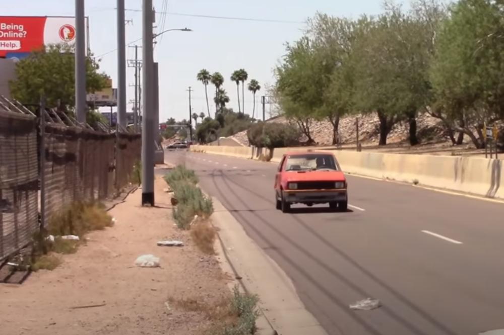 AMERI SU UPALILI JUGA POSLE 15 GODINA! Kada je proradio, stali su u šoku, a onda je počela vožnja! (VIDEO)