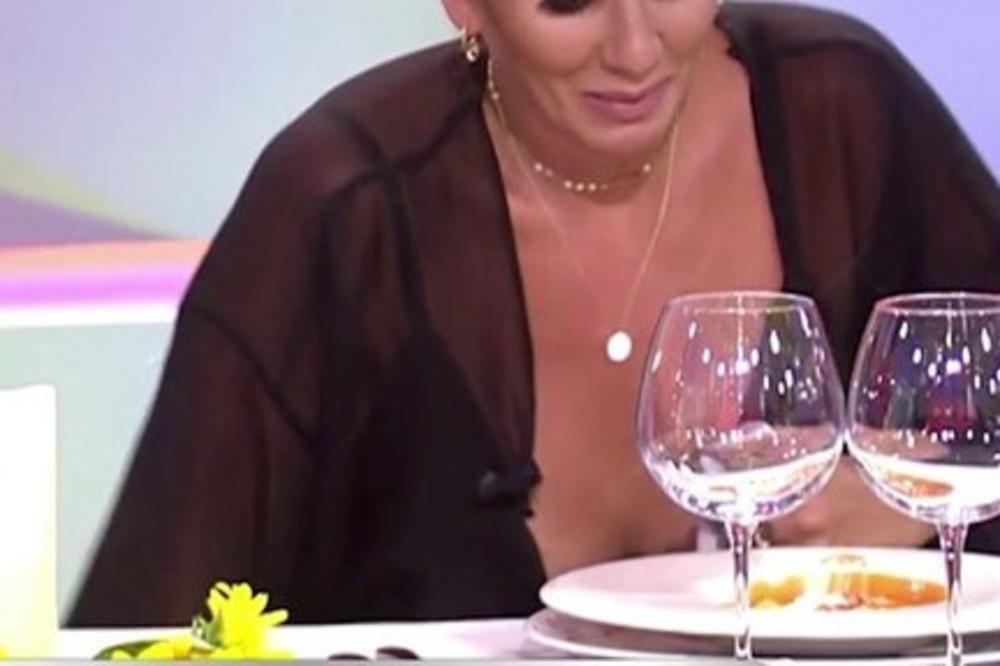 SKANDALČINA! VODITELJKI USRED PROGRAMA ISPALA BRADAVICA: Gledaoci u ŠOKU, bez cenzure, SLEDI JOJ OTKAZ?! (VIDEO)