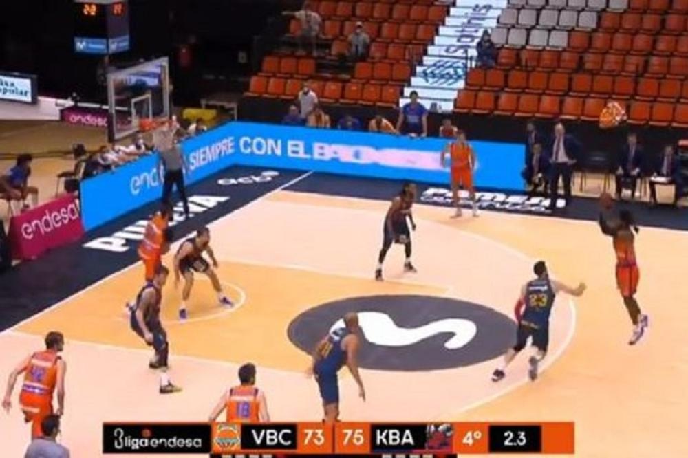 ZVEZDINO BUDUĆE POJAČANJE PROMAŠILO TROJKU ZA FINALE: Baskonije posle drame do pobede i meča za titulu s Barselonom